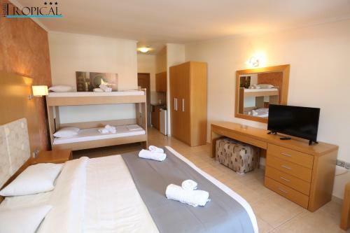 Aparthotel Tropical