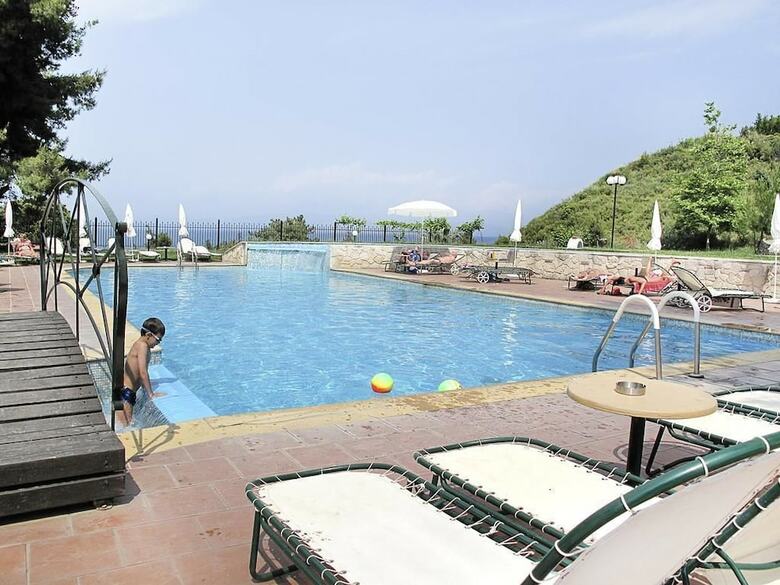 Lesse Hotel