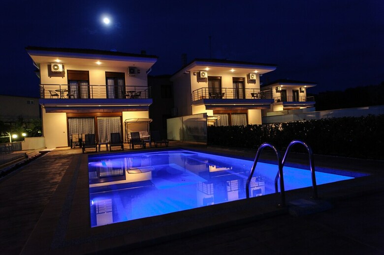 Villas Hanioti