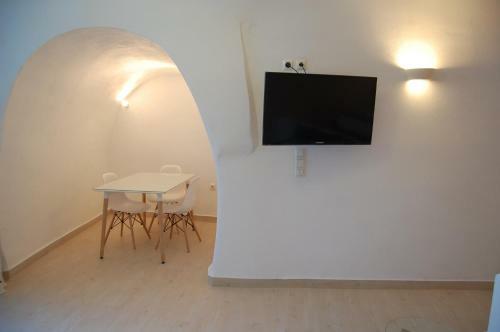 Villa Kalisperis Cave Houses