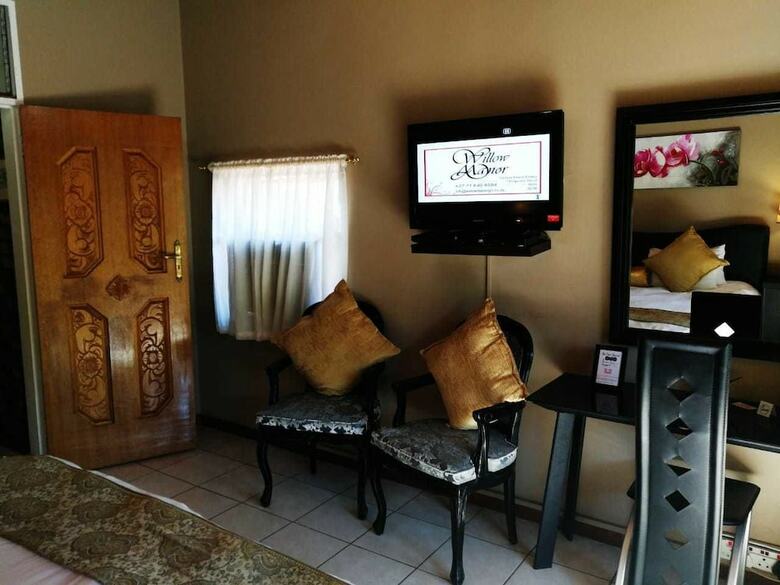Hostal Willow Manor Brits Guest House