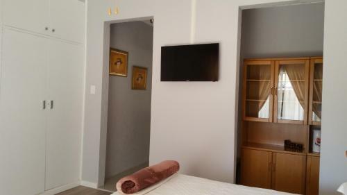 Hostal Little Acorn Guest House