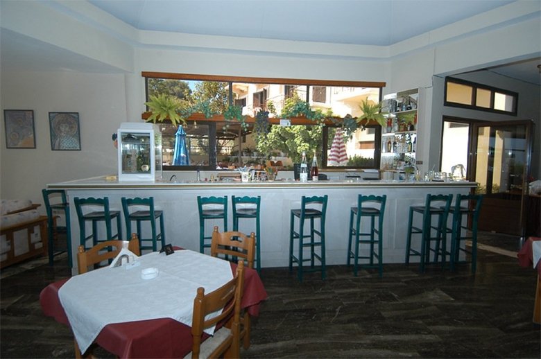 Karavados Hotel