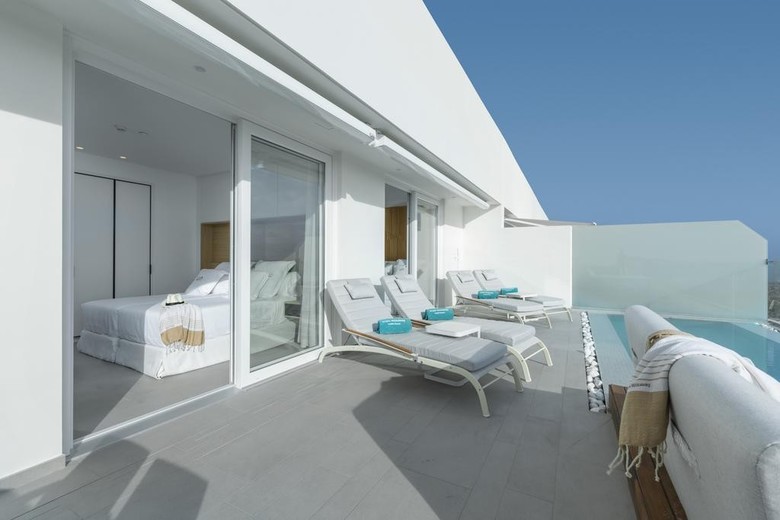 Hotel Royal Hideaway Corales Suites