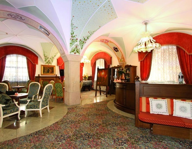 Schloss Hotel & Club Dolomiti Historic