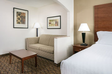 Holiday Inn Express Hotel & Suites Clinton
