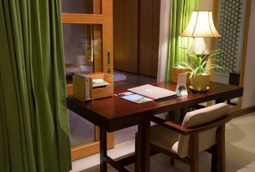 Hotel The Cliff Resort & Residences