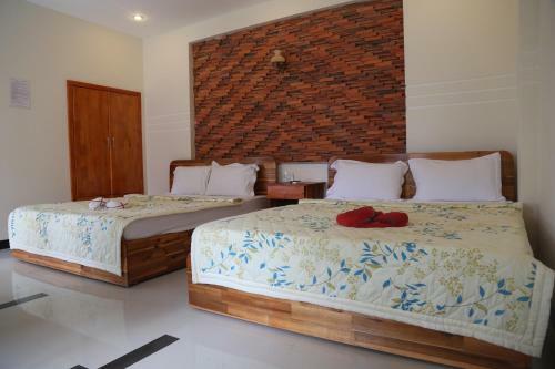 Hostal Suoi Tre Guesthouse