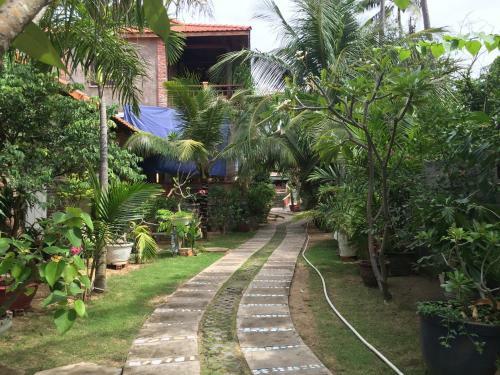 Hostal Nhat Quang Family Beach