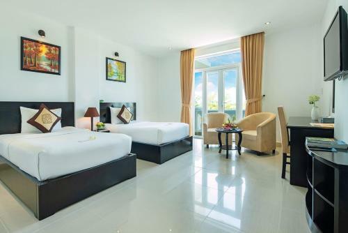 Hotel The Sailing Bay Beach Resort