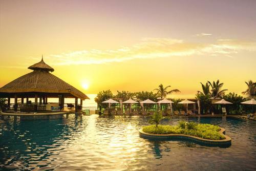 Hotel The Sailing Bay Beach Resort