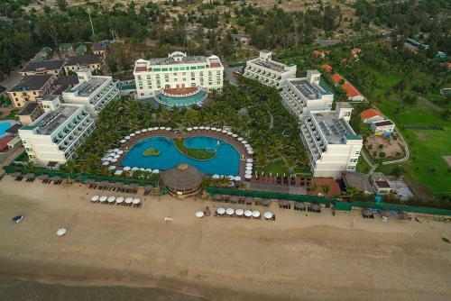 Hotel The Sailing Bay Beach Resort