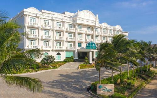 Hotel The Sailing Bay Beach Resort