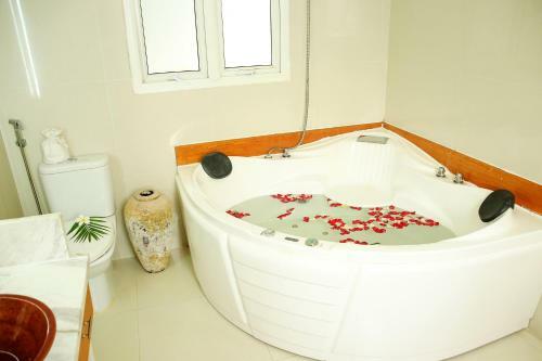 Hotel Shades Resort