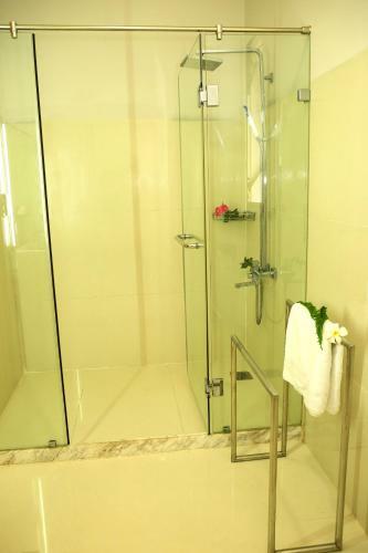 Hotel Shades Resort