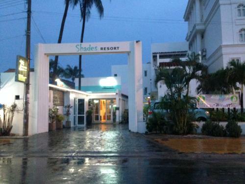 Hotel Shades Resort
