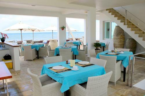 Hotel Shades Resort