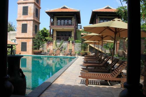 Hotel Lotus Village Resort