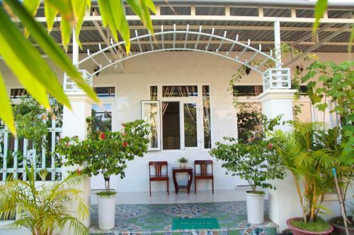 Hostal Son Tra Guesthouse