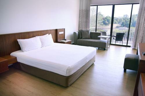 Hotel The Bayview Beach Resort