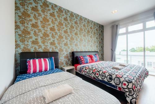 New Corner Shamrock Beach Villas Seaview