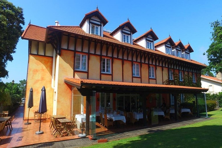 Hotel Torres De Somo