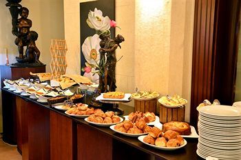 Hotel Golden Tulip Serenada