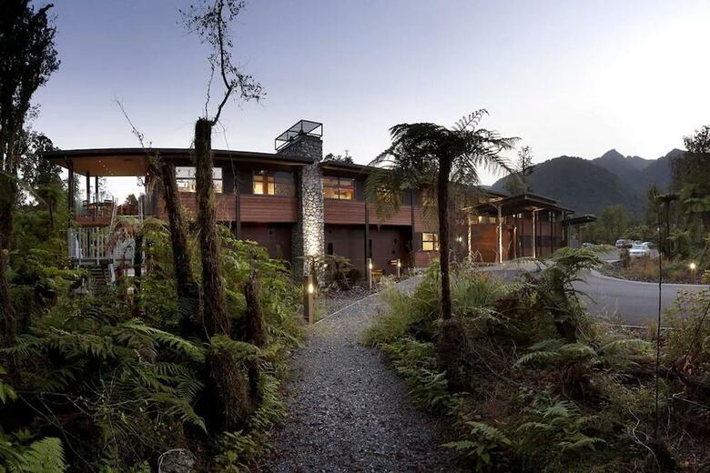 Hotel Te Waonui Forest Retreat