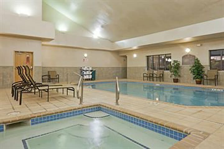 Holiday Inn Express Hotel & Suites Gillette