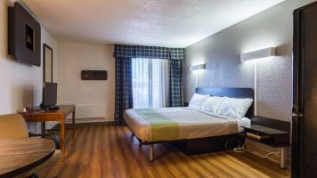 Hotel Studio 6 Fairgrounds
