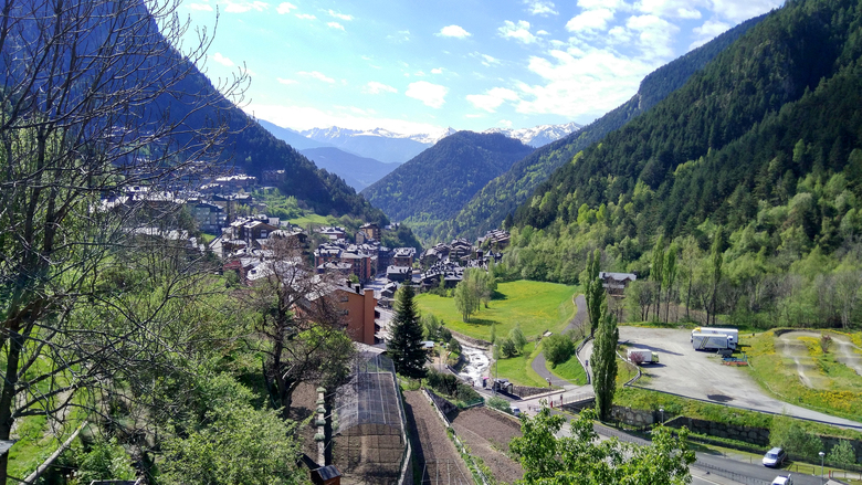 Apartamentos Arinsal 3000