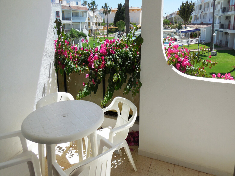 Apartamentos Habitat - Playa Romana 3000