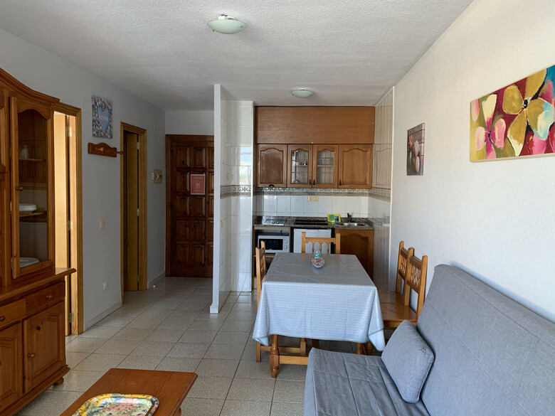 Apartamentos Habitat - Playa Romana 3000