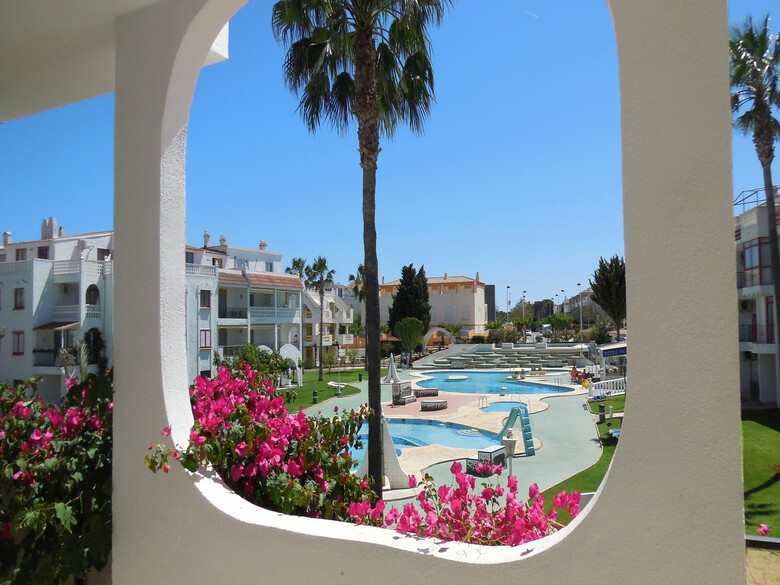 Apartamentos Habitat - Playa Romana 3000