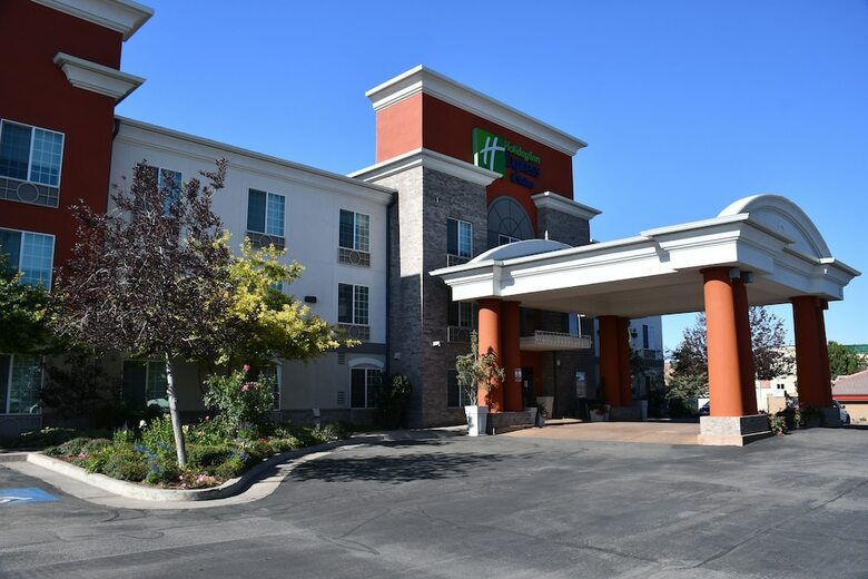Holiday Inn Express Hotel & Suites Evanston