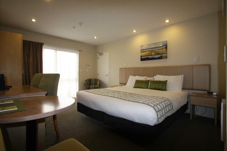 Hotel Best Western 555 On Bayview