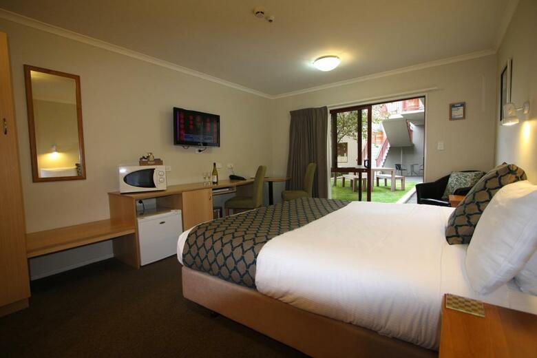 Hotel Best Western 555 On Bayview