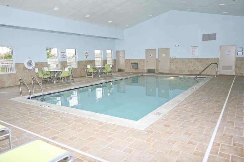Holiday Inn Express Hotel & Suites Roseville