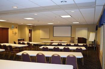Holiday Inn Express Hotel & Suites Anniston/oxford