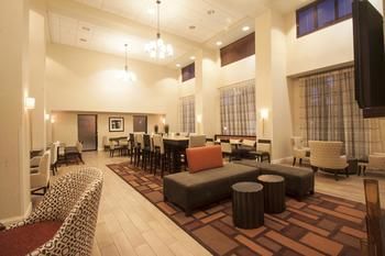 Hotel Hampton Inn Suites Largo