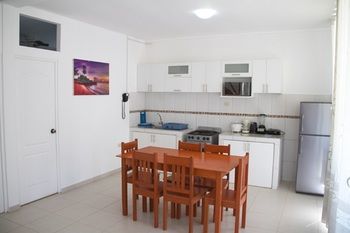 Nauti-k Beach Hotel