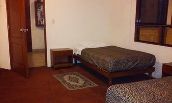 Albergue Alpackers B&B - Bed And Breakfast