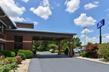 Hotel Days Inn And Suites Warsaw