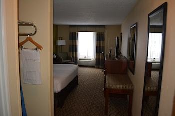 Holiday Inn Express Hotel & Suites Lancaster