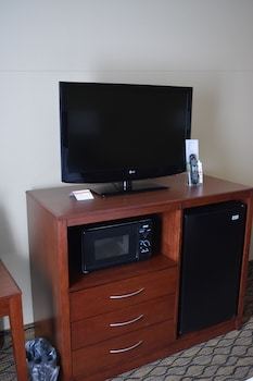 Holiday Inn Express Hotel & Suites Lancaster