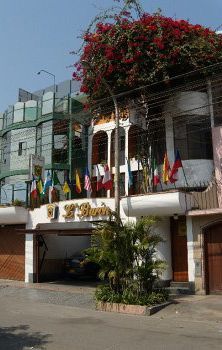 Casa Hotel Jockey Plaza Mall