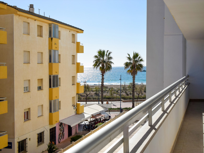 Apartamentos Pe�ismar I Y II 3000