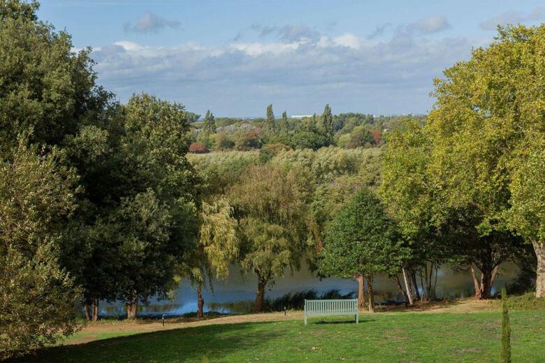 Oatlands Park Hotel