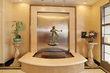Orchard Hotel
