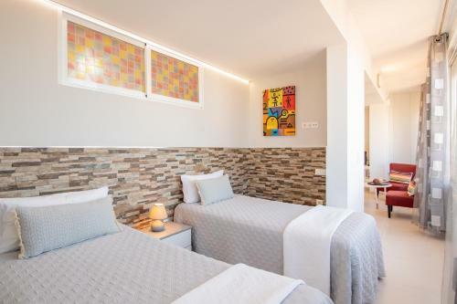 Alicante Skylights Apartments